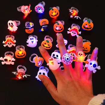 10pcs Хелоуин декорации творчески сладък тиква призрак око пръстени за деца Хелоуин светещи пръстени LED флаш пръст пръстен