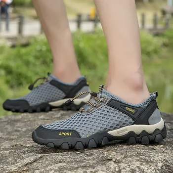 Мъжки обувки на открито Ежедневни модни 2023 Летни дишащи дантелени мрежести туристически обувки Удобни неплъзгащи се омекотяващи маратонки